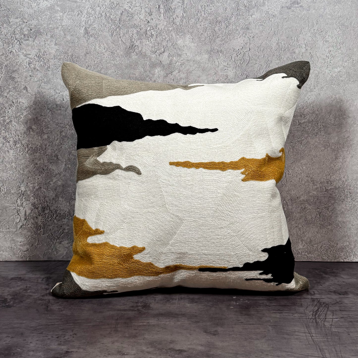 Graphic Pillow Cover - Gold/Black